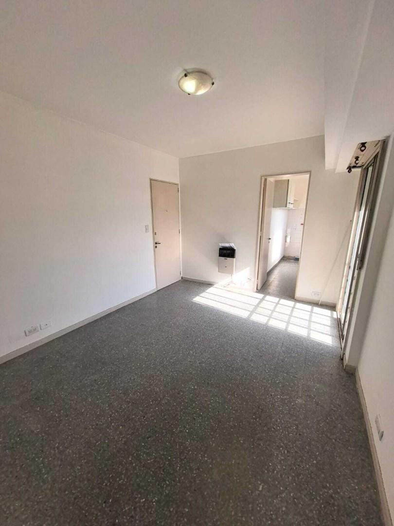 Foto de Departamento en Alquiler en Avellaneda, G.B.A. Zona Sur, Argentina, imagen 1