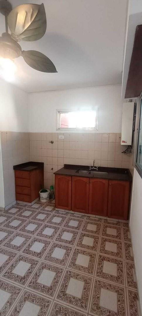 Foto de Departamento PH en Alquiler en Avellaneda, G.B.A. Zona Sur, Argentina, imagen 2