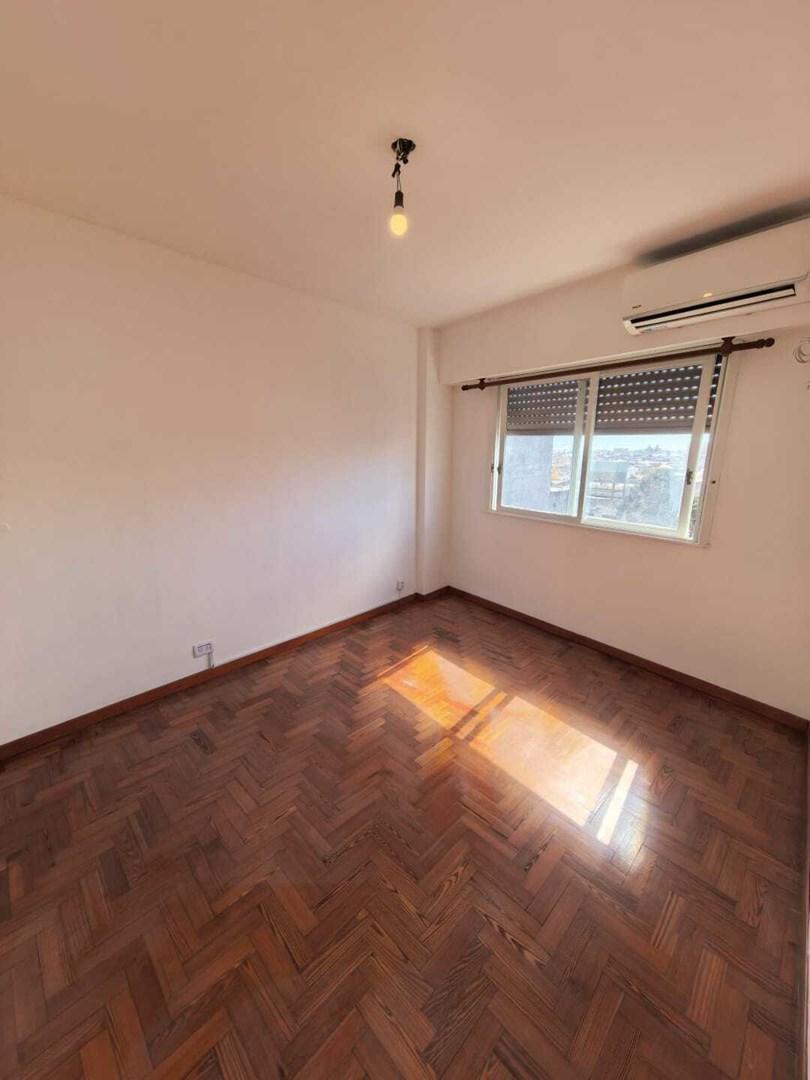 Foto de Departamento en Venta en Avellaneda, G.B.A. Zona Sur, Argentina, imagen 2