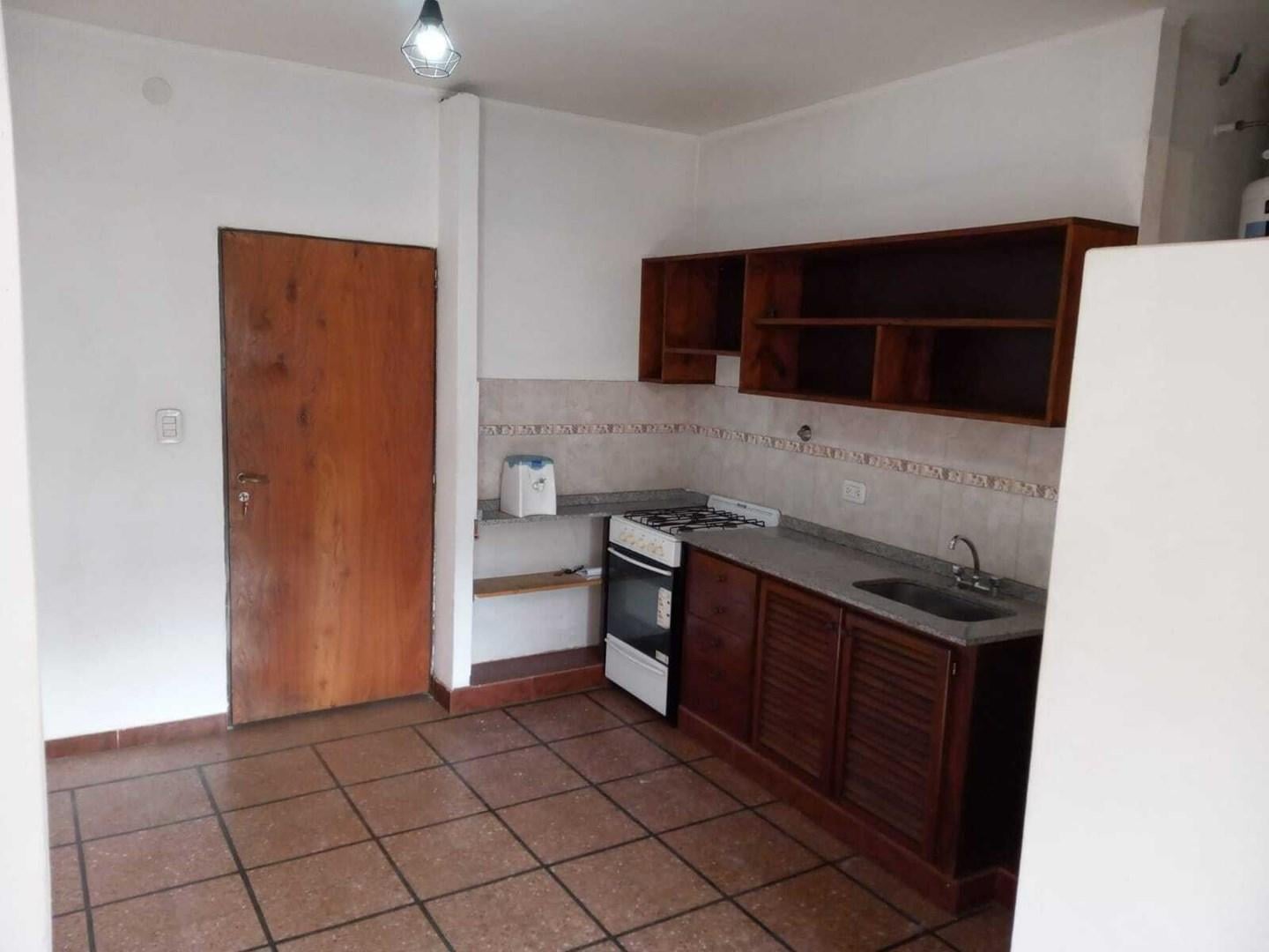 Foto de Departamento Monoambiente en Alquiler en Sarandí, Avellaneda, G.B.A, imagen 3