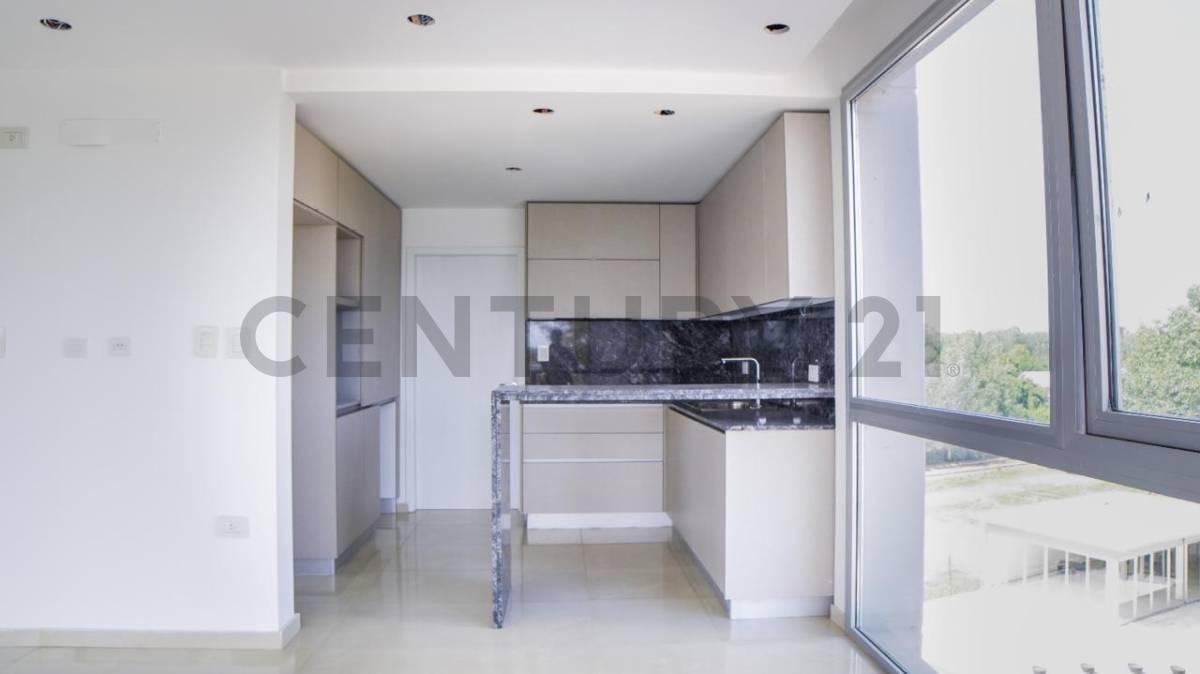 Venta Departamento Tres Dorm. en Fisherton View con Cochera 1