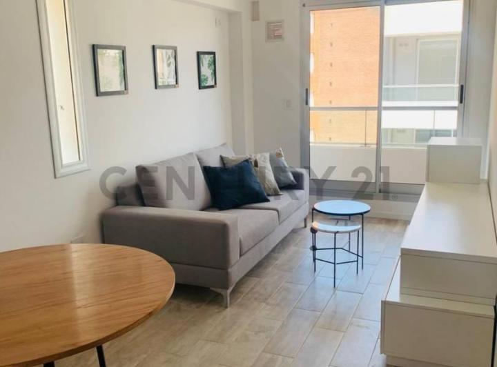 VENTA DEPARTAMENTO 1 DORMITORIO PICHINCHA BALCON