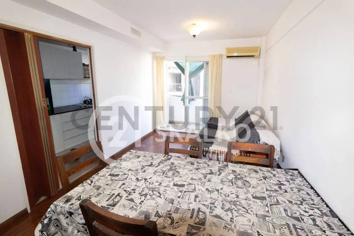 VENTA DEPARTAMENTO UN DORMITORIO, BALCÓN AL FRENTE, BARRIO MARTIN, ROSARIO 2