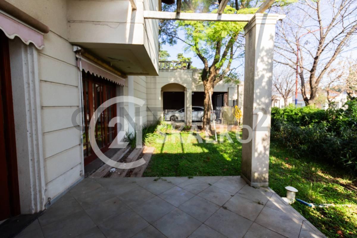 Foto de VENTA CASA, 3 DORMITORIOS, PISCINA,PARQUE, COCHERA, CASA AUXILIAR, imagen 2