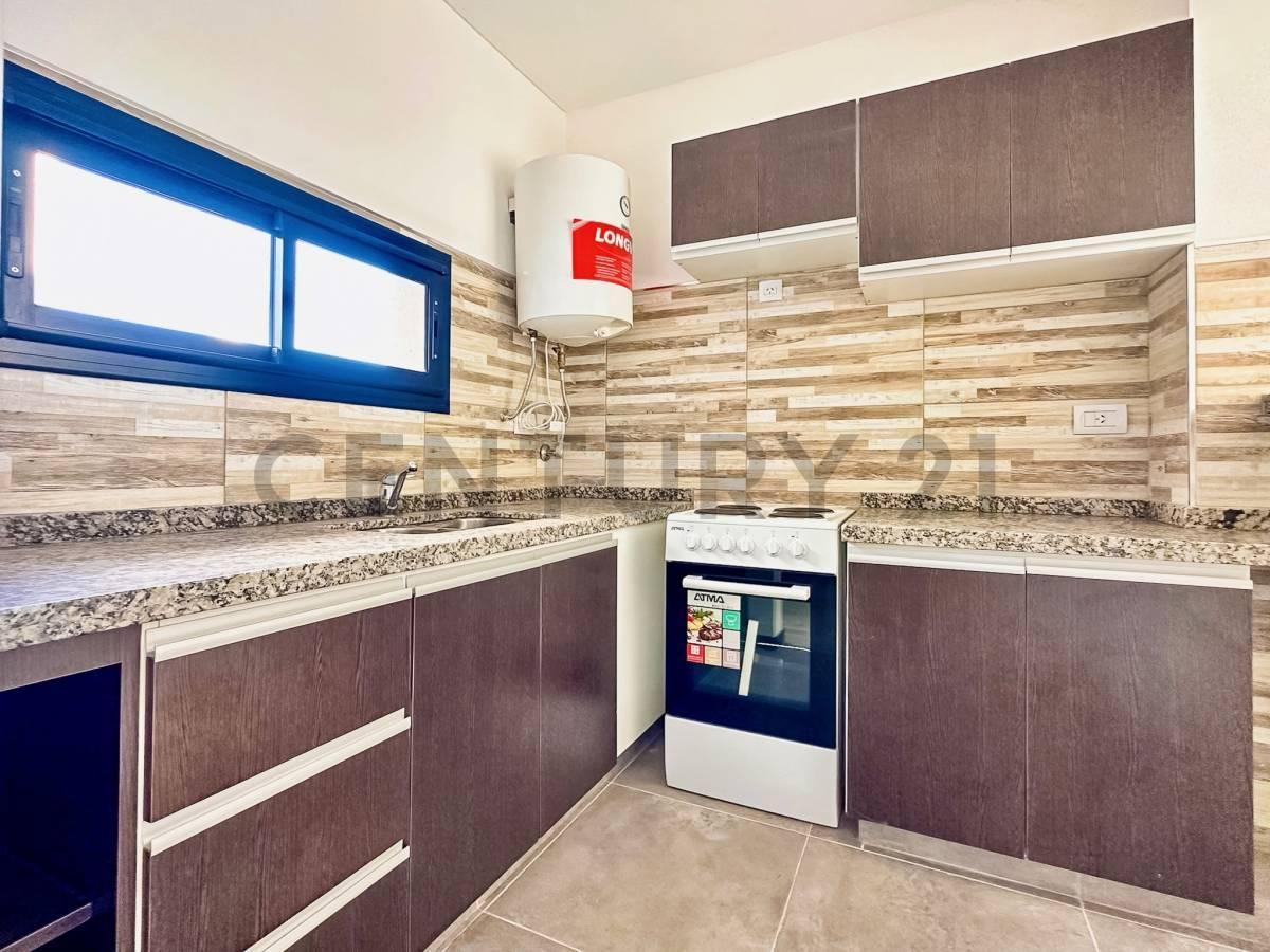 Foto de VENTA DEPARTAMENTO UN DORMITORIO BARRIO LOURDES, ROSARIO, imagen 2