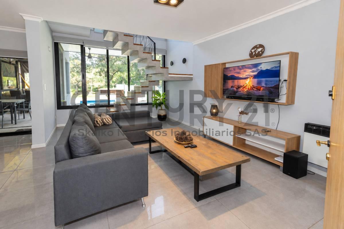 Foto de VENTA CASA 3 DORMITORIOS, QUINCHO, PISCINA, TERRAZA ,JACUZZI, imagen 5