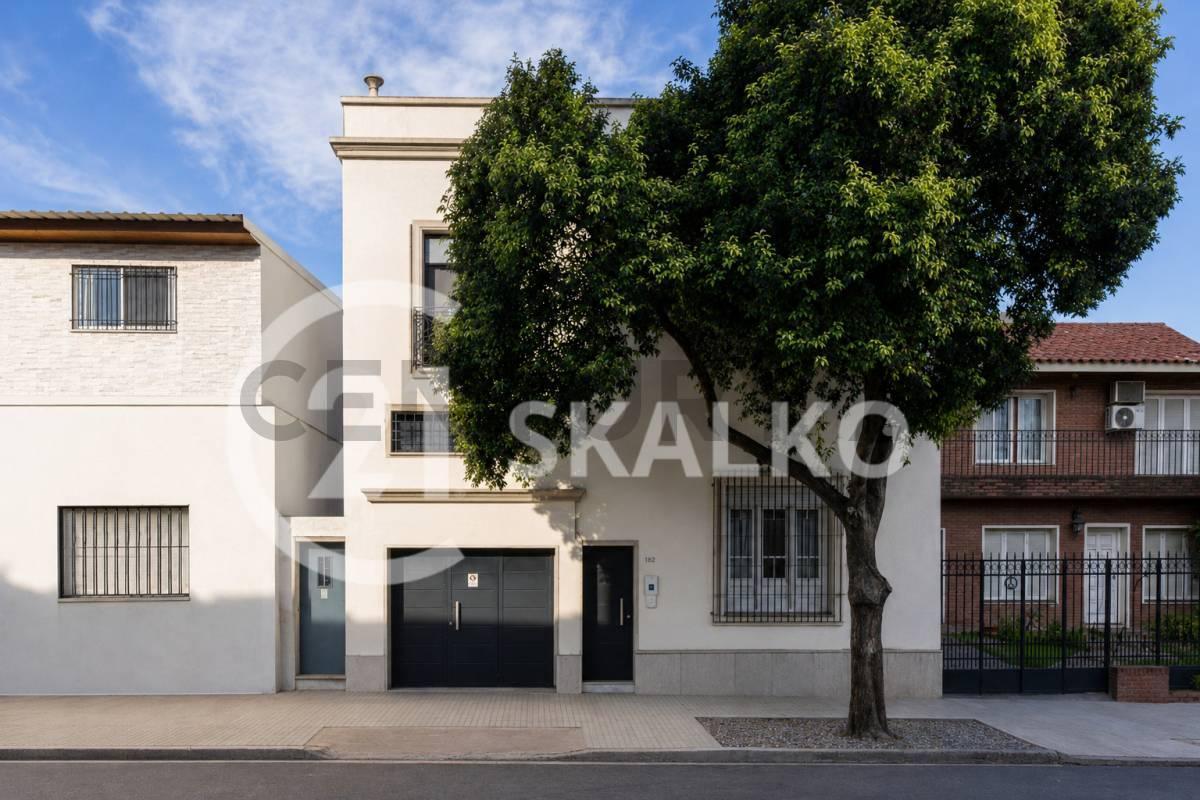 Foto de VENTA CASA CUATRO DORMITORIOS, DOS BAÑOS, GARAJE, PATIO, BARRIO, imagen 1