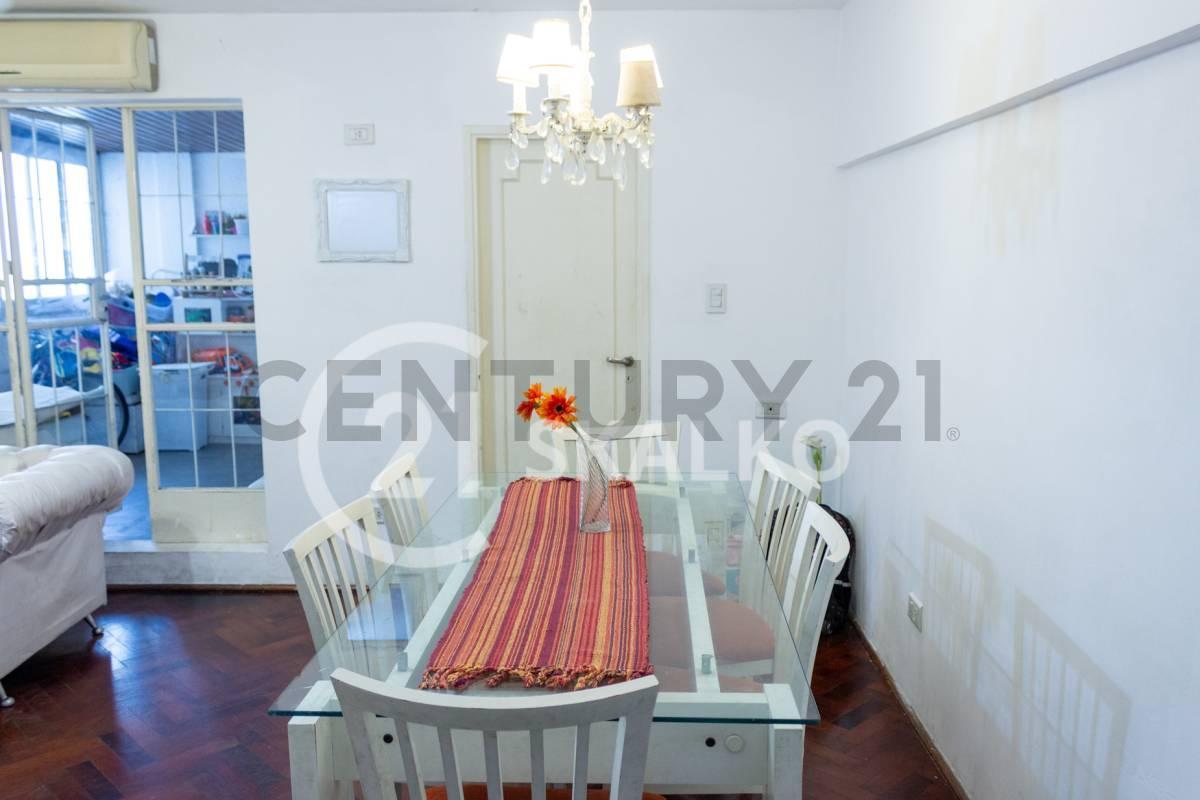 Foto de VENTA DEPARTAMENTO DOS DORMITORIOS CON PATIO BARRIO MARTIN, imagen 2