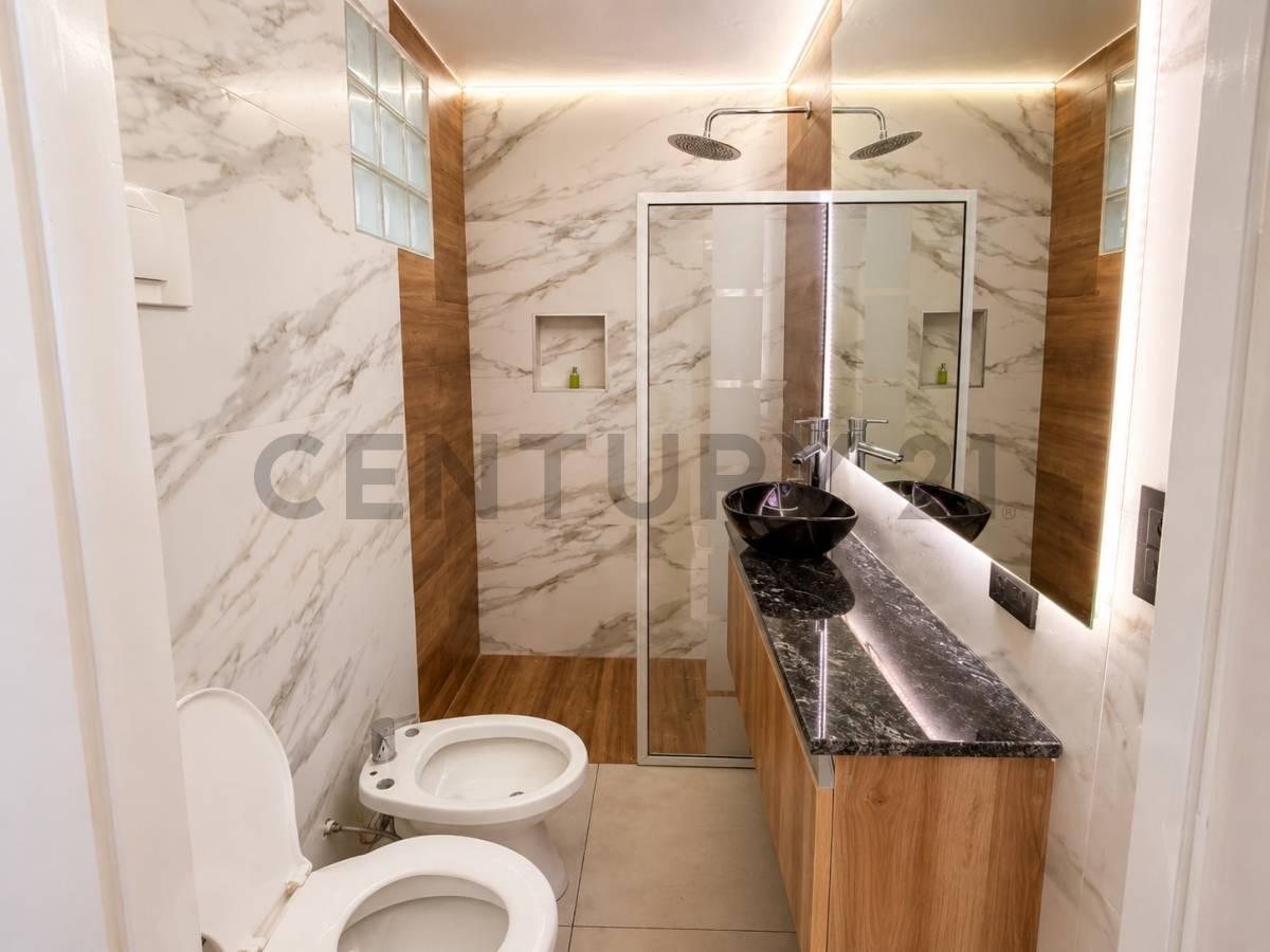 Foto de VENTA DEPARTAMENTO UN DORMITORIO, BALCÓN, BARRIO CENTRO, ROSARIO, imagen 2