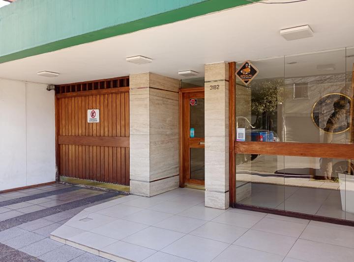 Alquiler 24 meses departamento con balcón a la calle 1