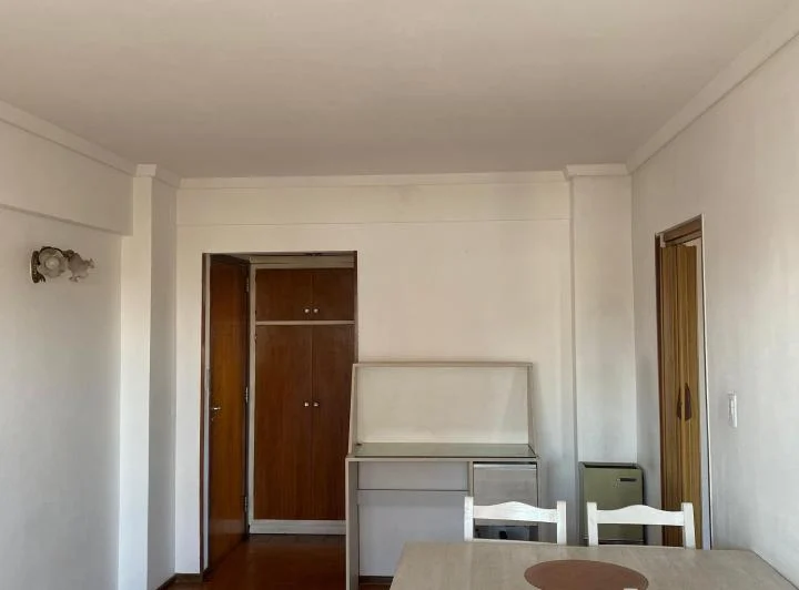 Alquiler 24 meses departamento con balcón a la calle 4