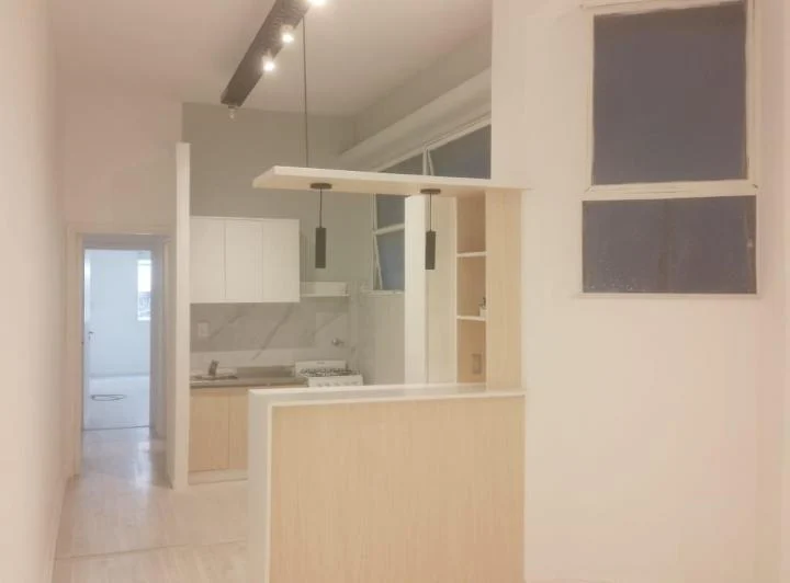 Impecable y amplio dos ambientes en Recoleta 2