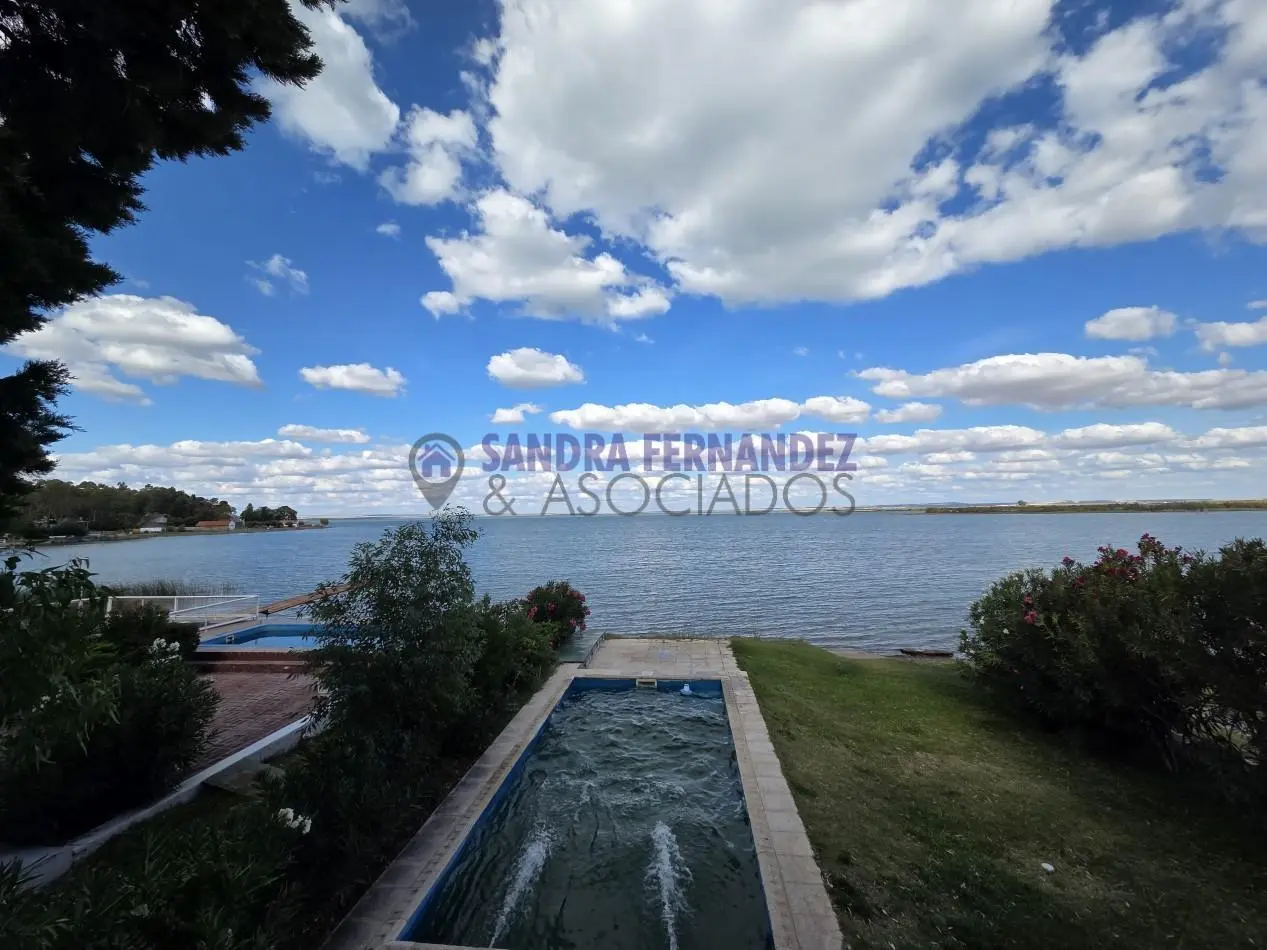 Rio Negro Cinco Saltos Lago Pellegrini Casa 2 dormitorios amoblada con vista al Lago 5