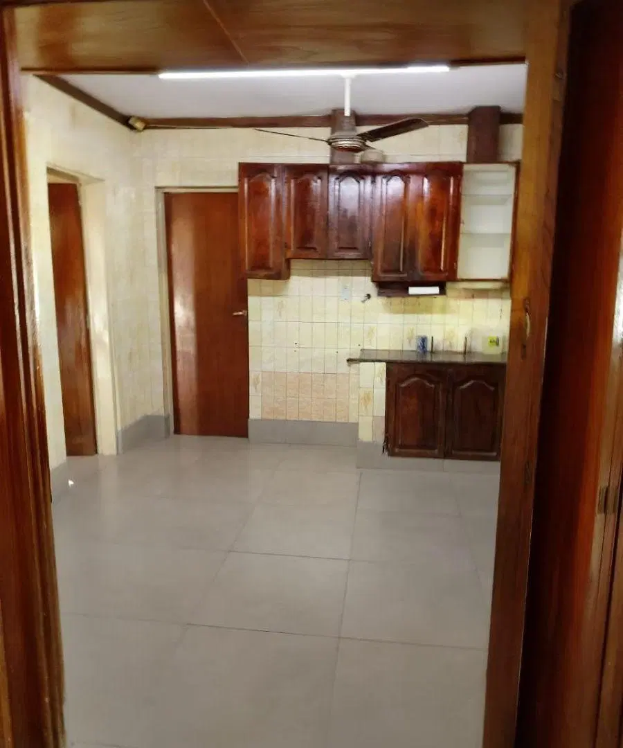 CASA EN VENTA FRENTE A LA PLAZA 3