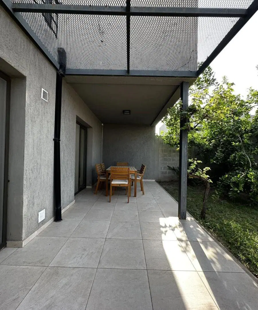 DUPLEX AMOBLADO CON 3 DORMITORIOS EN CLAROS VILLAGE EN ALQUILER 2
