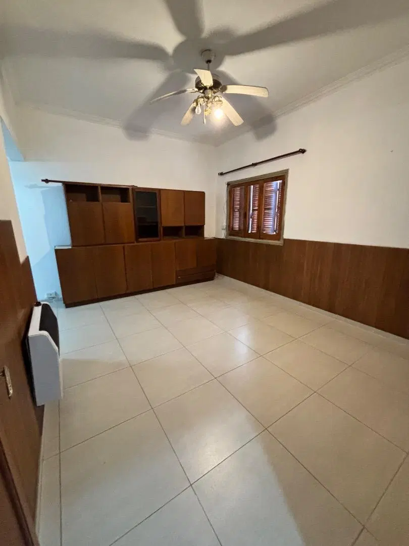 Hermosa casa en primer piso por escalera zona centro !! 3