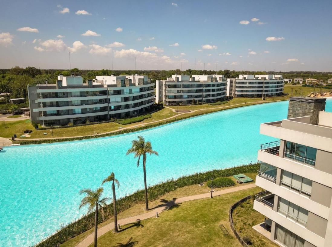 BARRIO PRIVADO EN LAGOON PILAR!!!