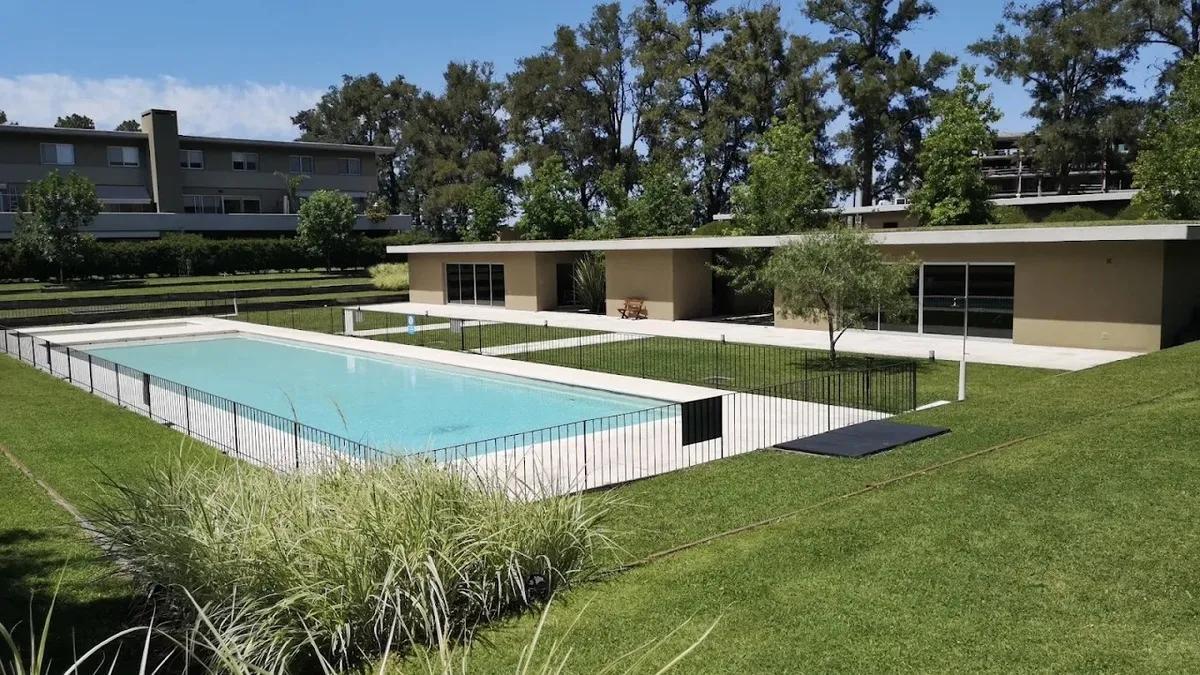 Dúplex en venta c/ cochera en Bosque Alto