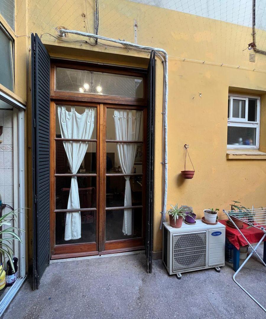 Foto de PH de 60 m² con 3 dormitorios en venta en Almagro Norte, imagen 2