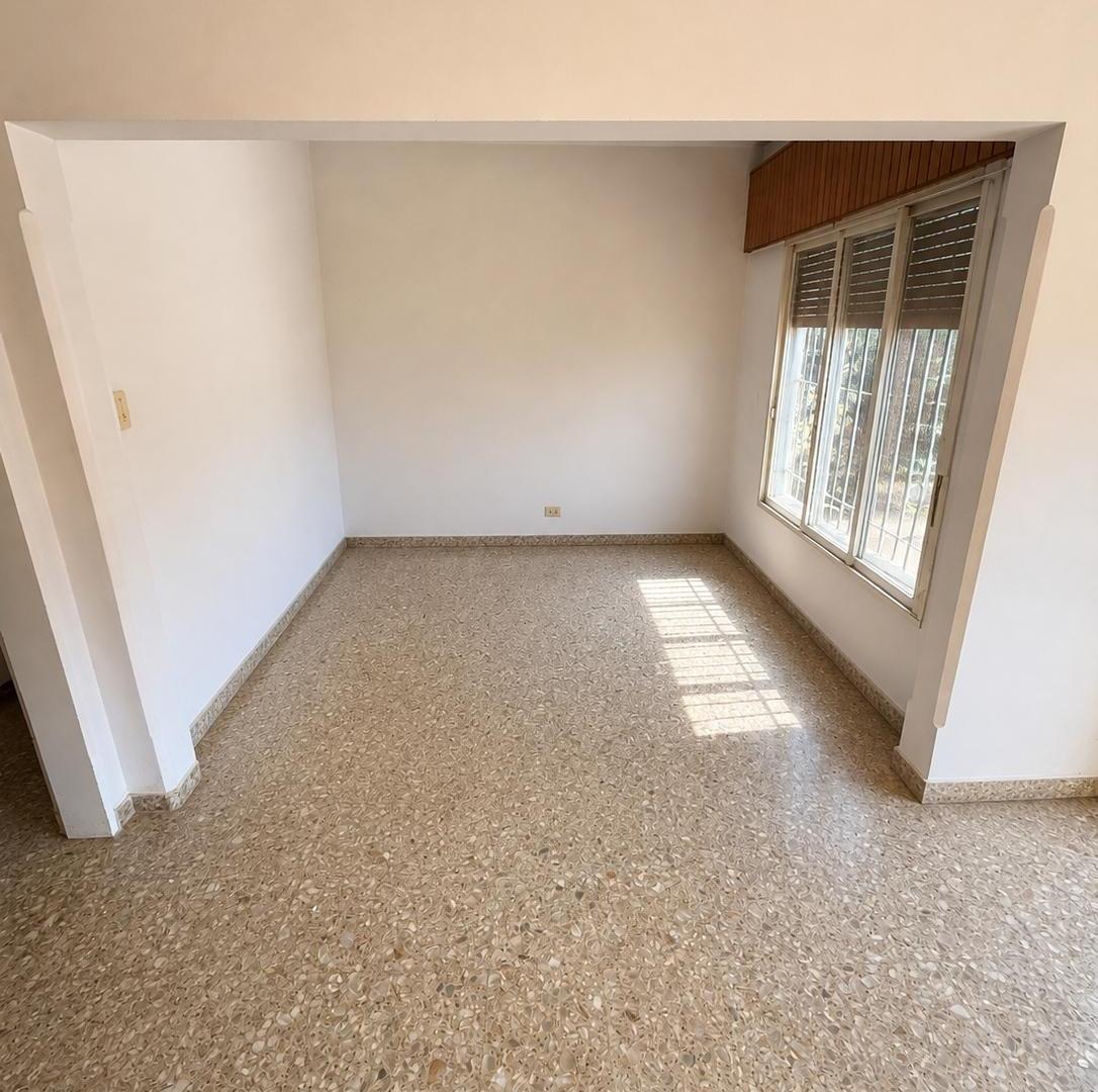 Foto de Casa en venta Capitán Sarmiento, dos dormitorios, imagen 3