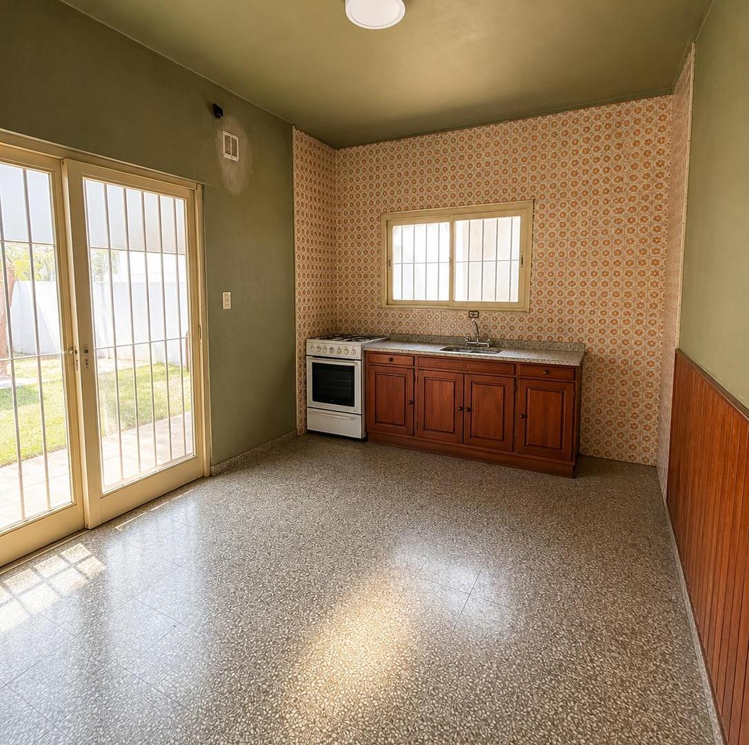 Foto de Casa en venta Capitán Sarmiento, dos dormitorios, imagen 2