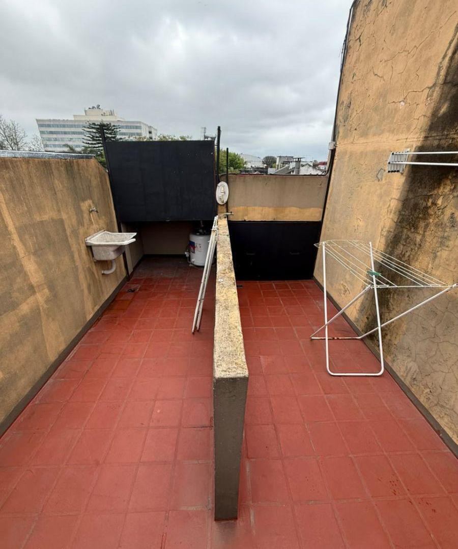 Foto de PH de 28m² con 1 dormitorio en venta en Ramos Mejía, imagen 1