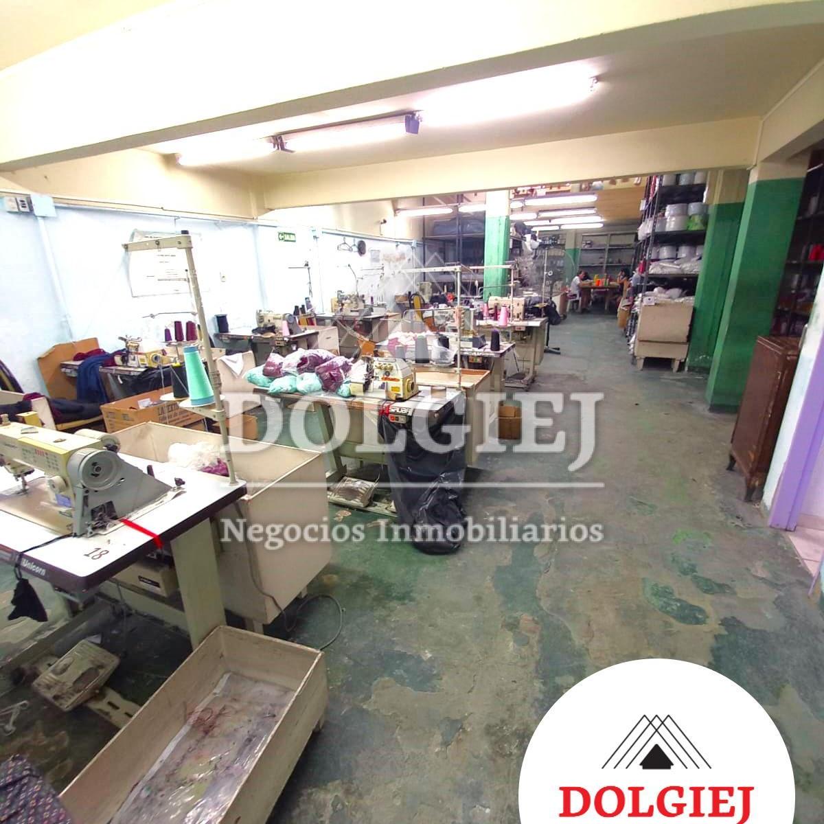 Edificio Comercial con Deposito y Oficinas 1