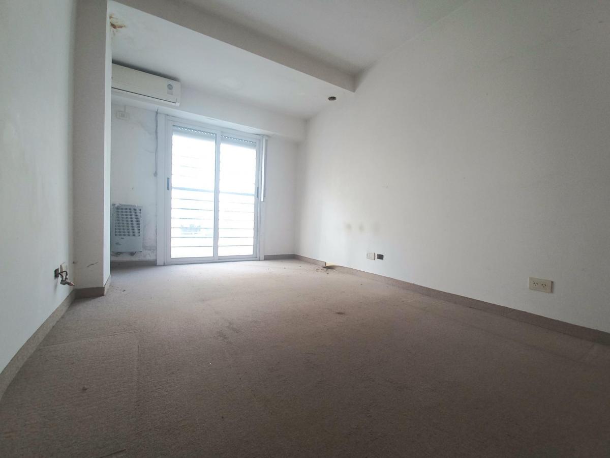 Hermoso y Amplio PH Tipo Duplex con Jardin Terraza y Cochera 3