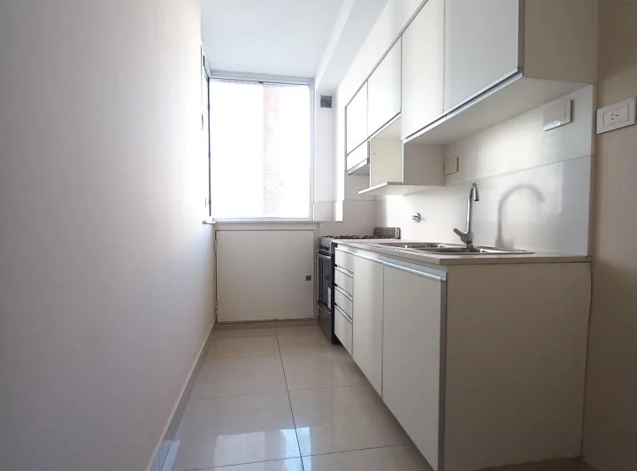 2 AMBIENTES TORRE ICONO ACOYTE BAÑO Y TOILET FULL AMENITIES 2