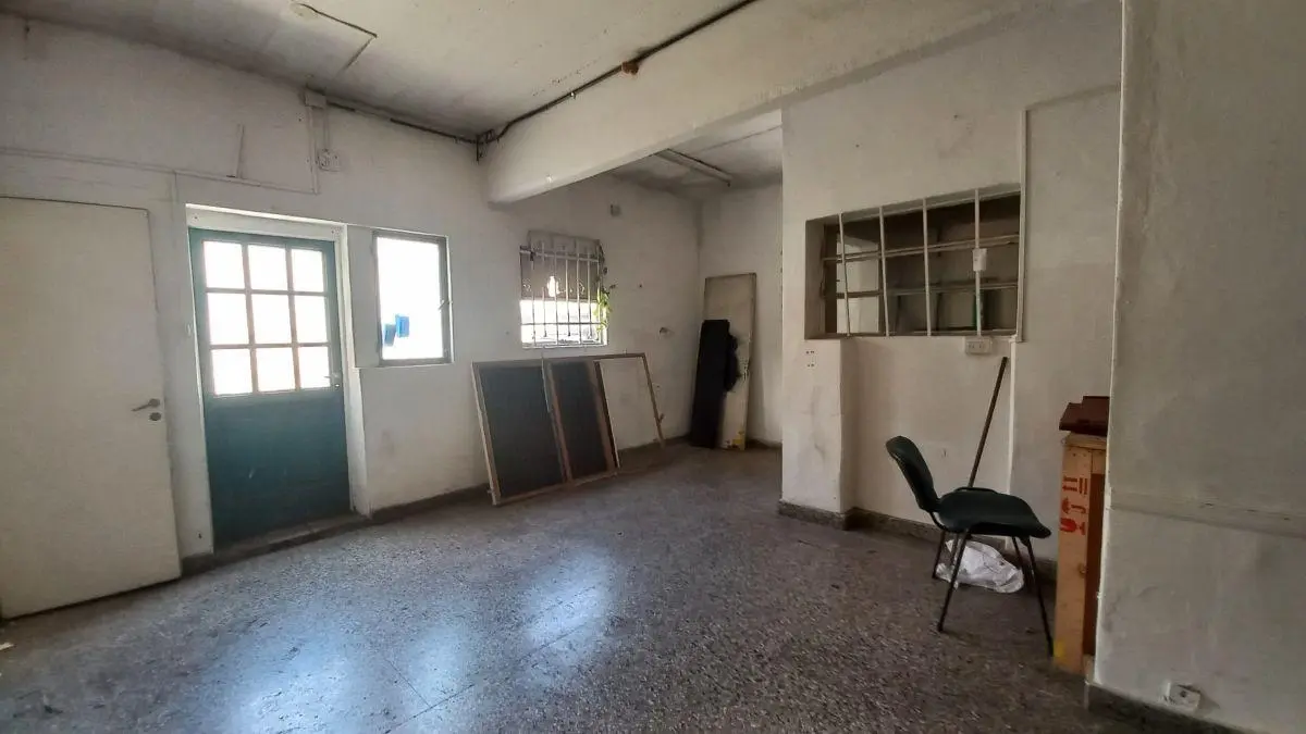 DEPOSITO CON LOCAL SOBRE LOTE PROPIO 8,66 X 31 5