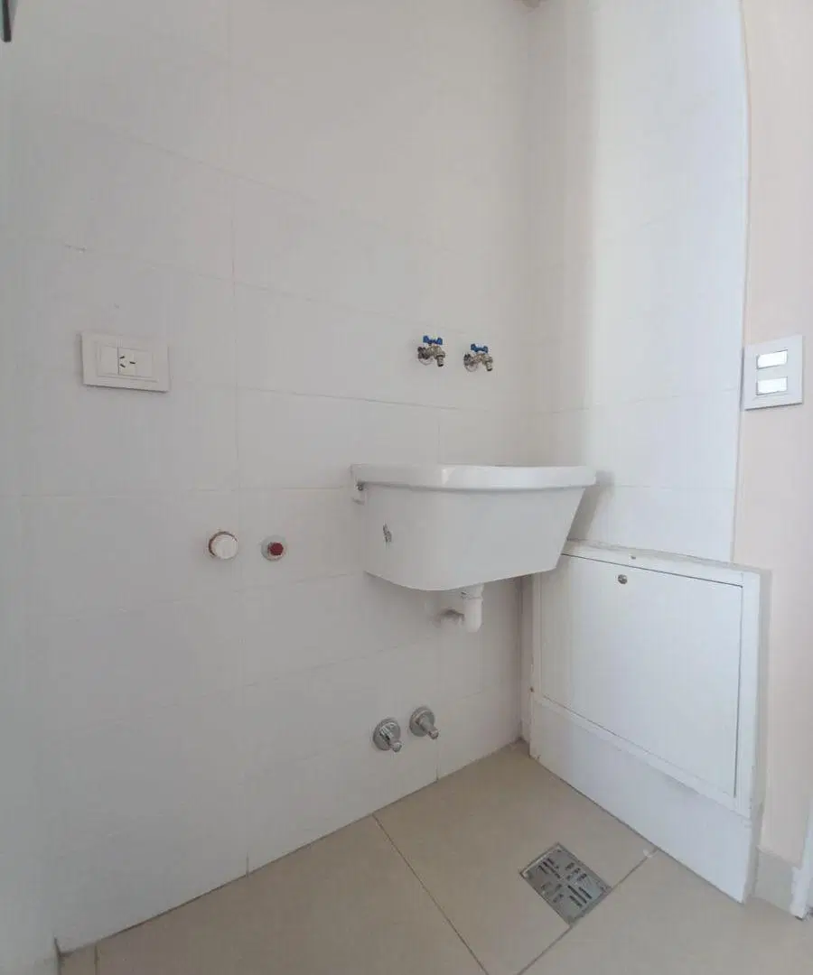 2 AMBIENTES TORRE ICONO ACOYTE BAÑO Y TOILET FULL AMENITIES 4