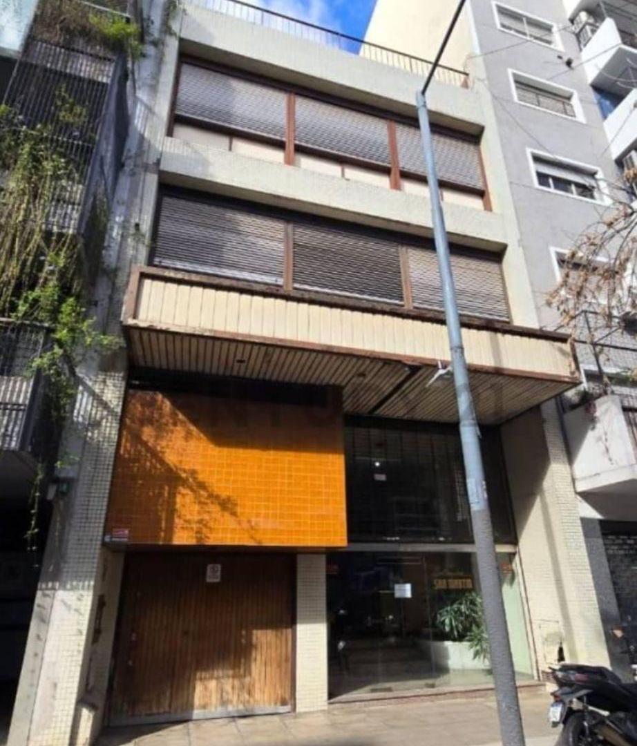 Alquiler Edificio Comercial con Local y Cocheras