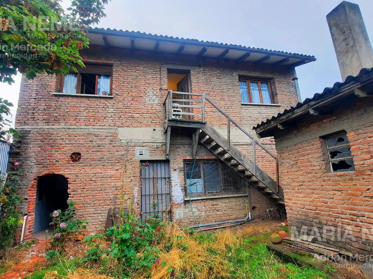 Casa con Locales en Zona Comercial - Bariloche 5