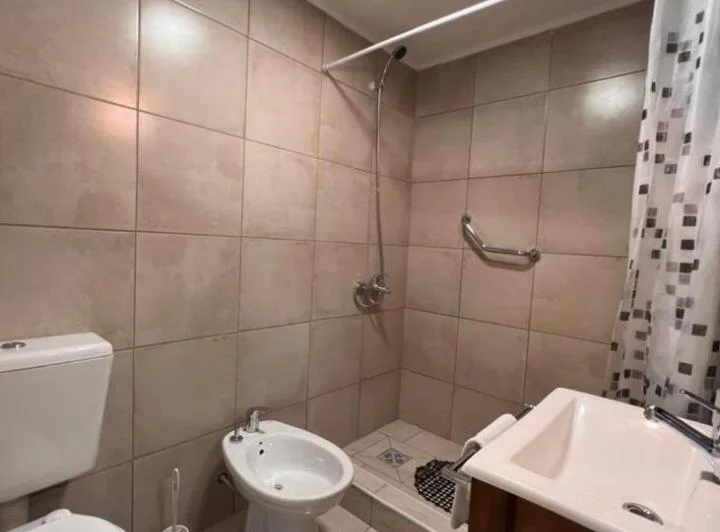 Foto de Venta Departamento 1 dormitorio centro – Con cochera y baulera – Apto, imagen 4