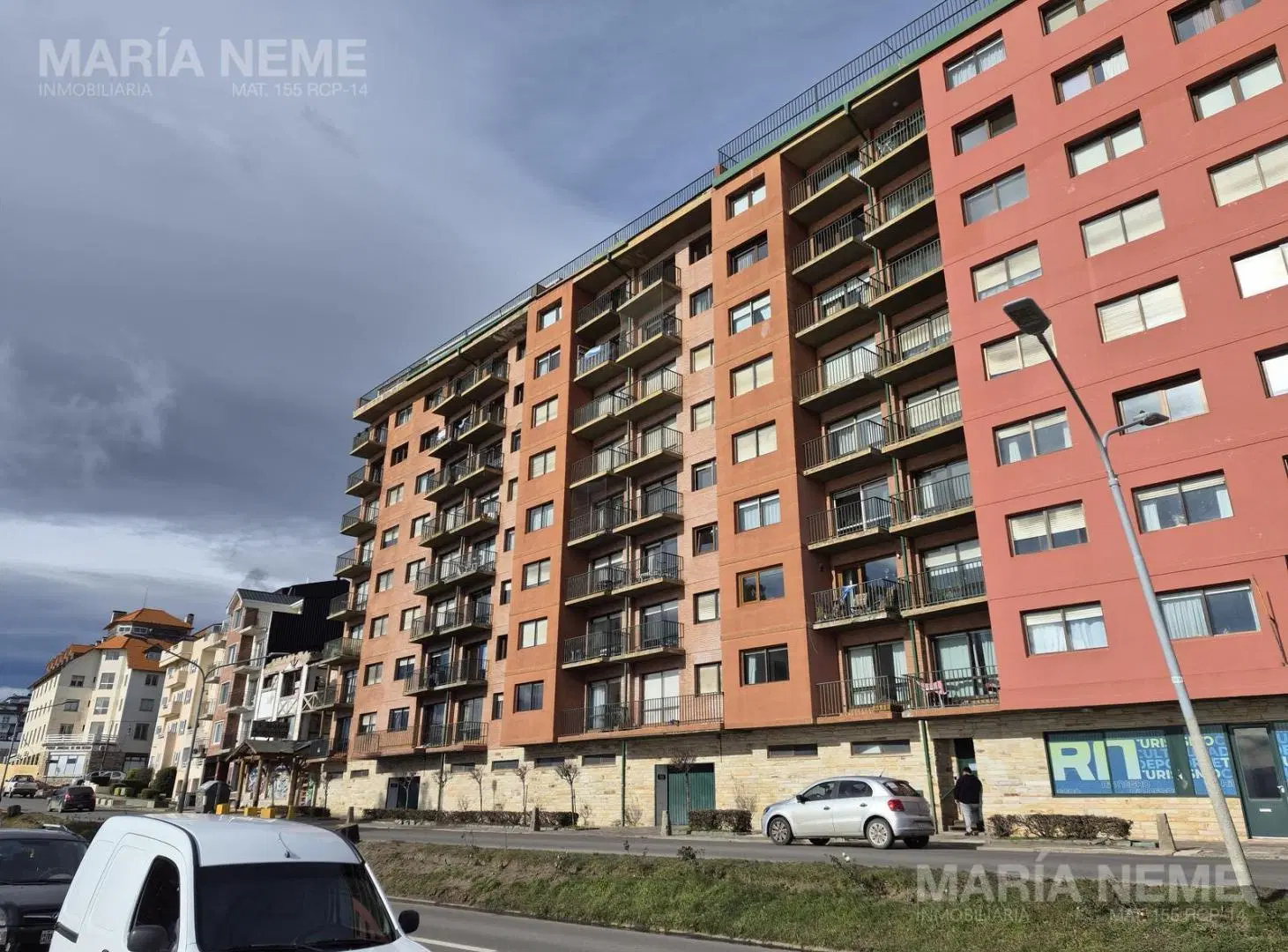 Se vende excelente departamento frente al lago 2