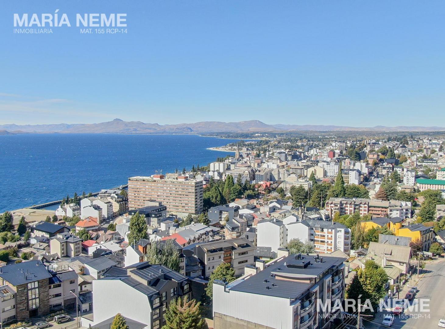 Foto de Casa en Venta barrio Belgrano Bariloche - Vista al Lago, imagen 2