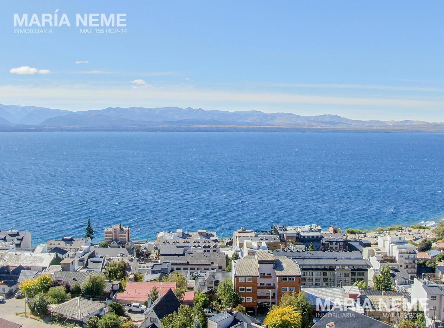 Foto de Casa en Venta barrio Belgrano Bariloche - Vista al Lago, imagen 3