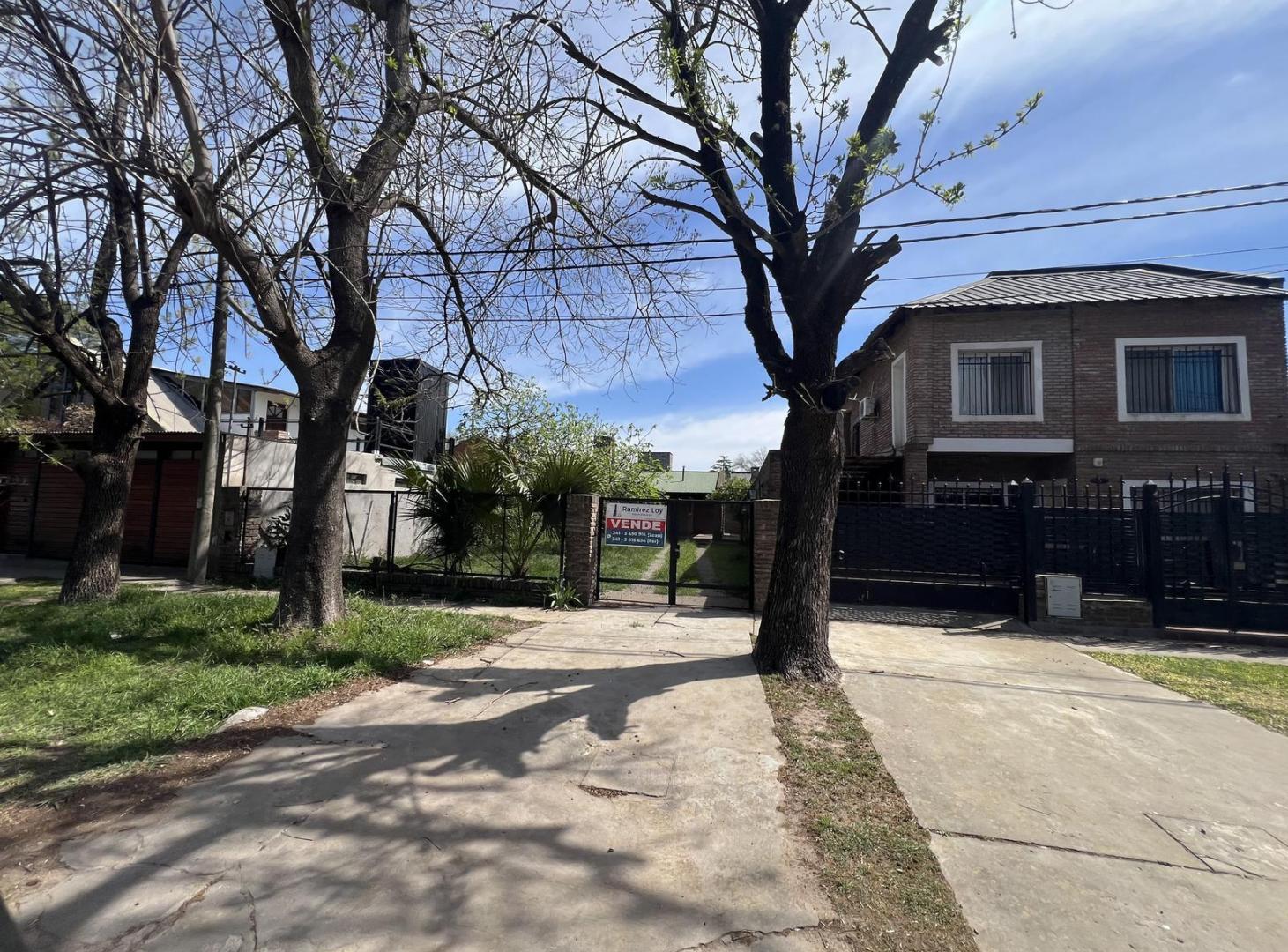 Foto de frente plaza don bosco ideal local, imagen 2