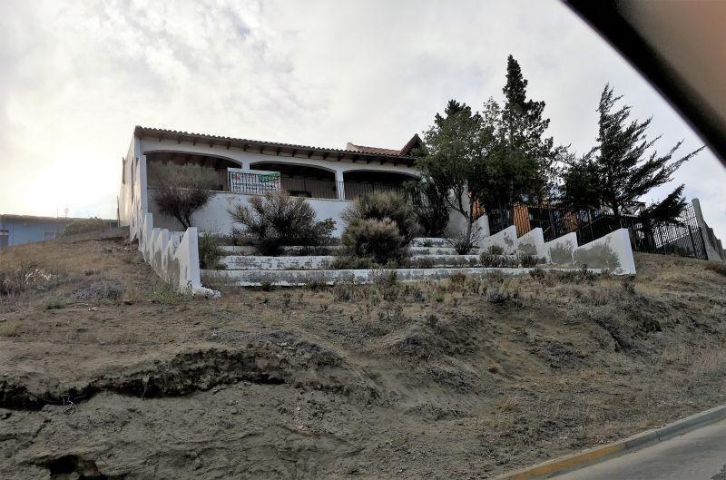 Retasada! Venta de Casa 6 Amb en Bella Vista, Caleta Olivia 2