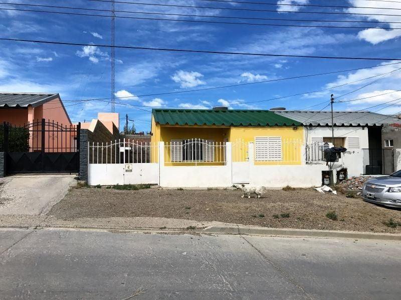 Venta Permuta Casa B Mutual, Caleta Olivia X Rio Gallegos 2