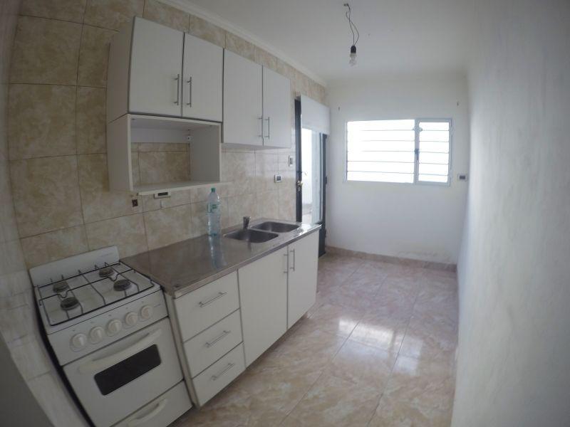 Venta de Local Céntrico, Caleta Olivia, Estructura Para 1º P 1