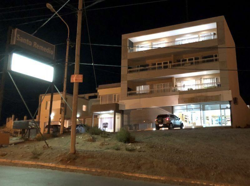 Oportunidad! Venta Permuta Local 90 m² Vista Hermosa, Caleta 5