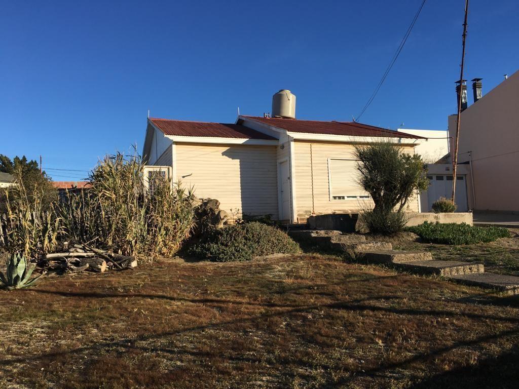 Oportunidad! Retasada Venta Casa en Bº Parque, Caleta Olivia 1