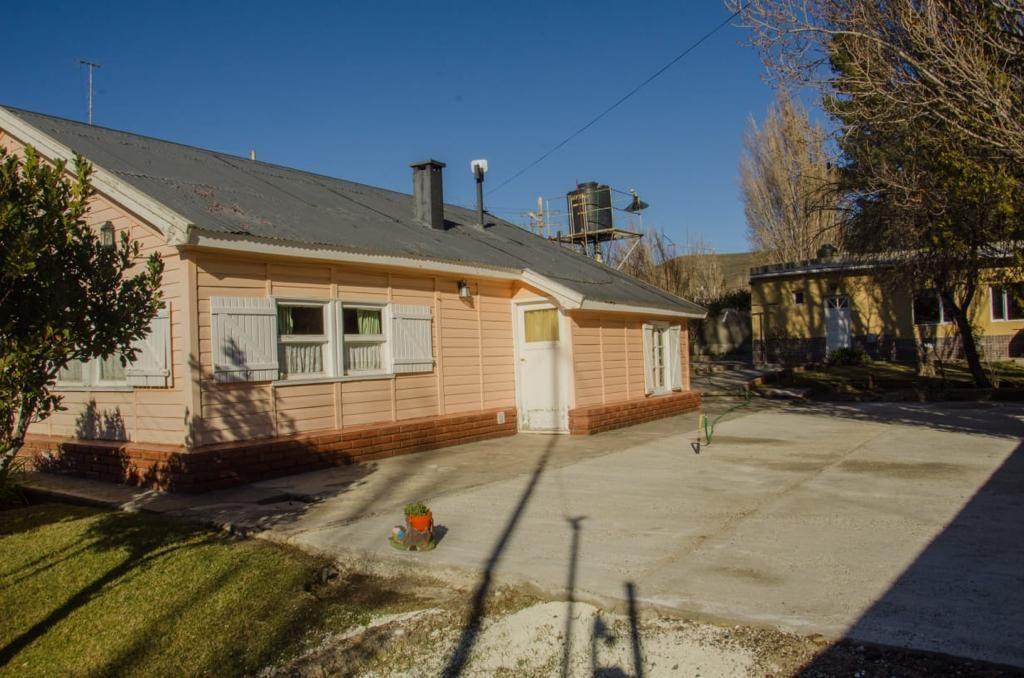 Gran Casa en Cañadon Seco, Amplia y con Quincho Independient 3