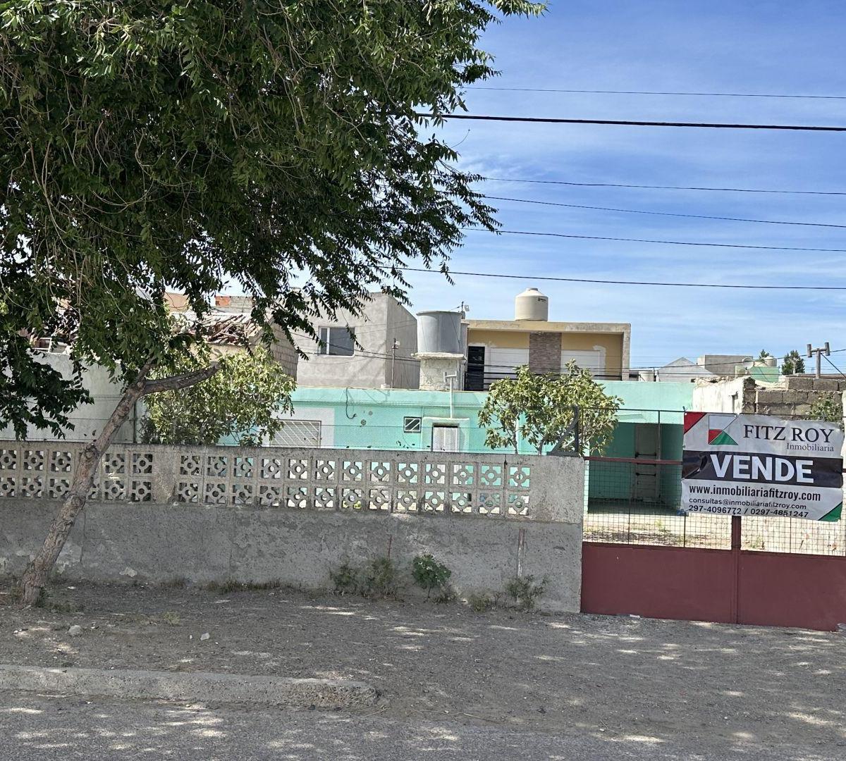 Venta Casa Centrica Doble Acceso, Caleta Olivia 2