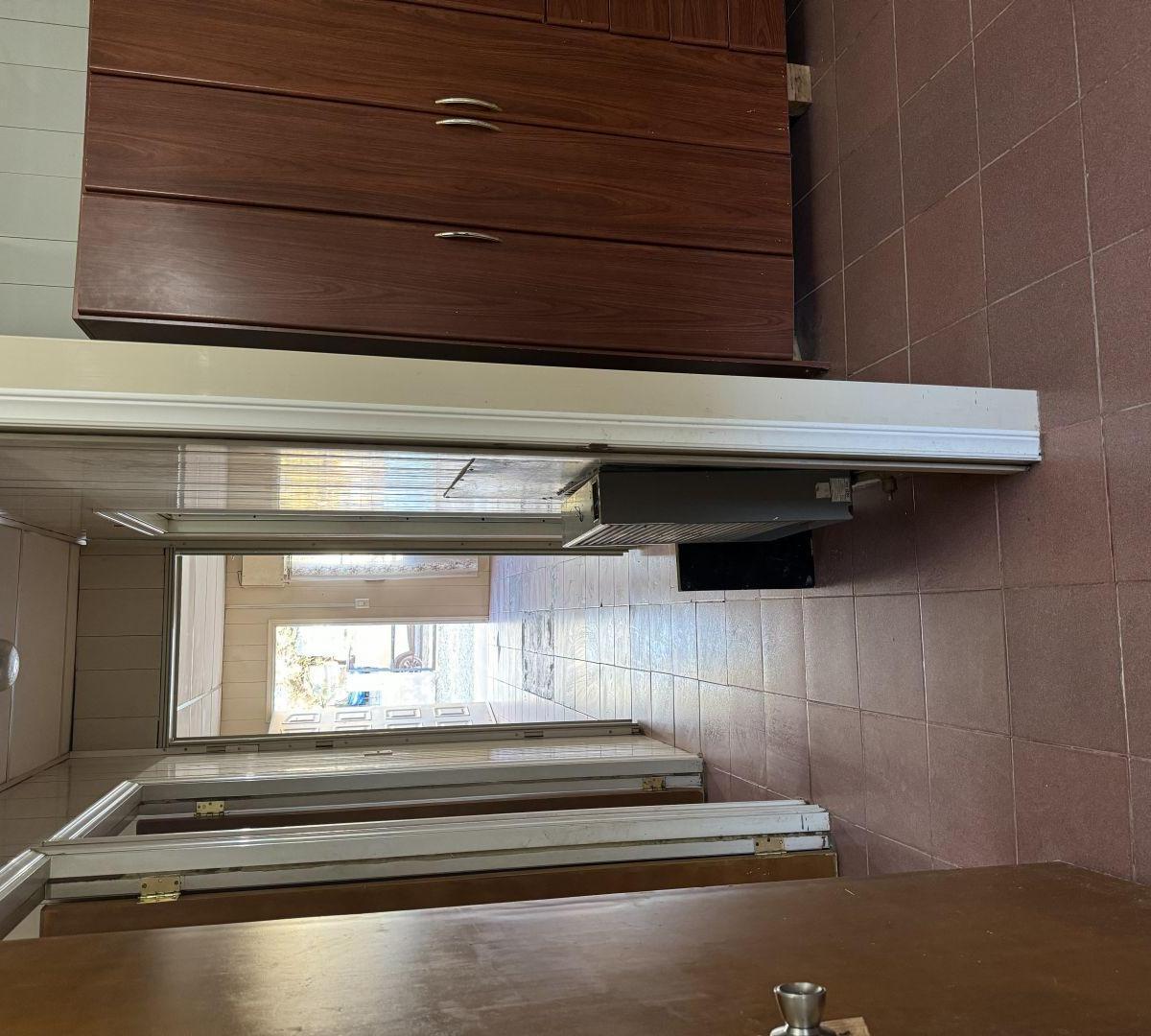 Foto de RETASADO! VENTA de casa 3 ambientes céntrica, Caleta Olivia, imagen 4