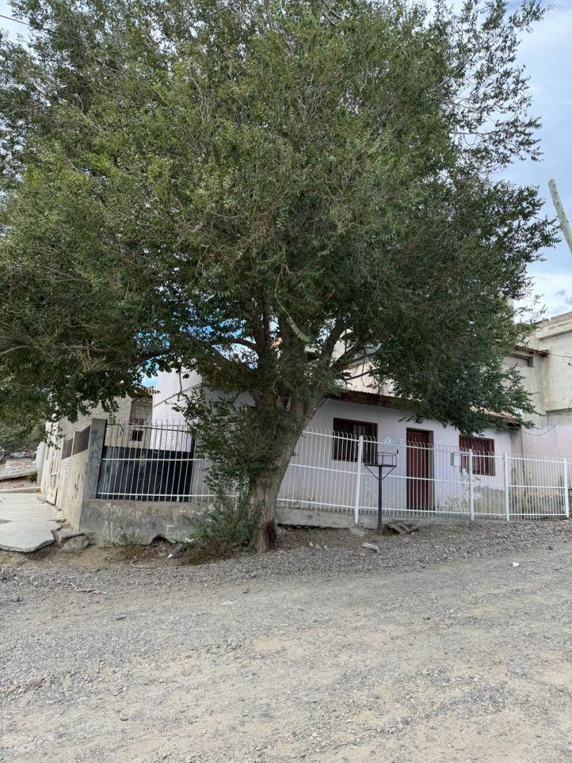 Venta Casa y Galpon, Esquina, Bº 3 de Febrero, Caleta Olivia 4