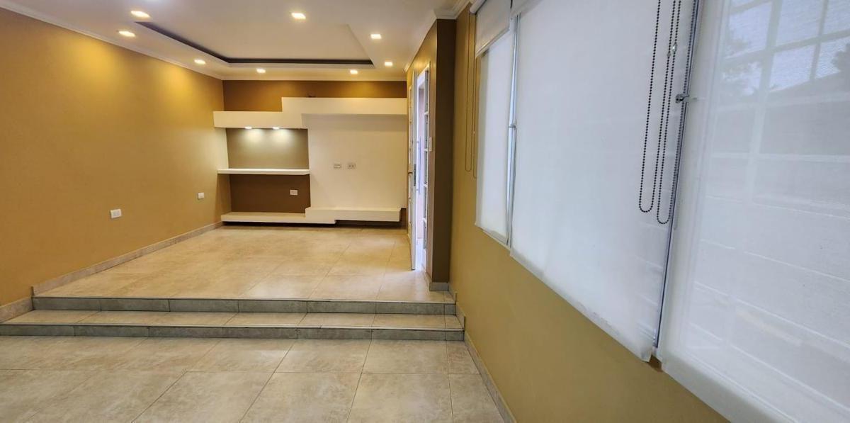 Venta Casa 3 Ambientes C/ Cochera, Cañadon Seco 5