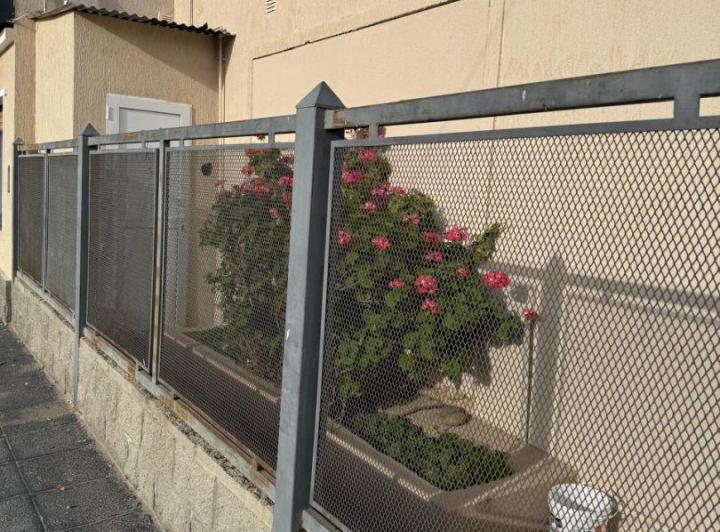 Venta de LOCAL y CASA céntrica en Caleta Olivia 5