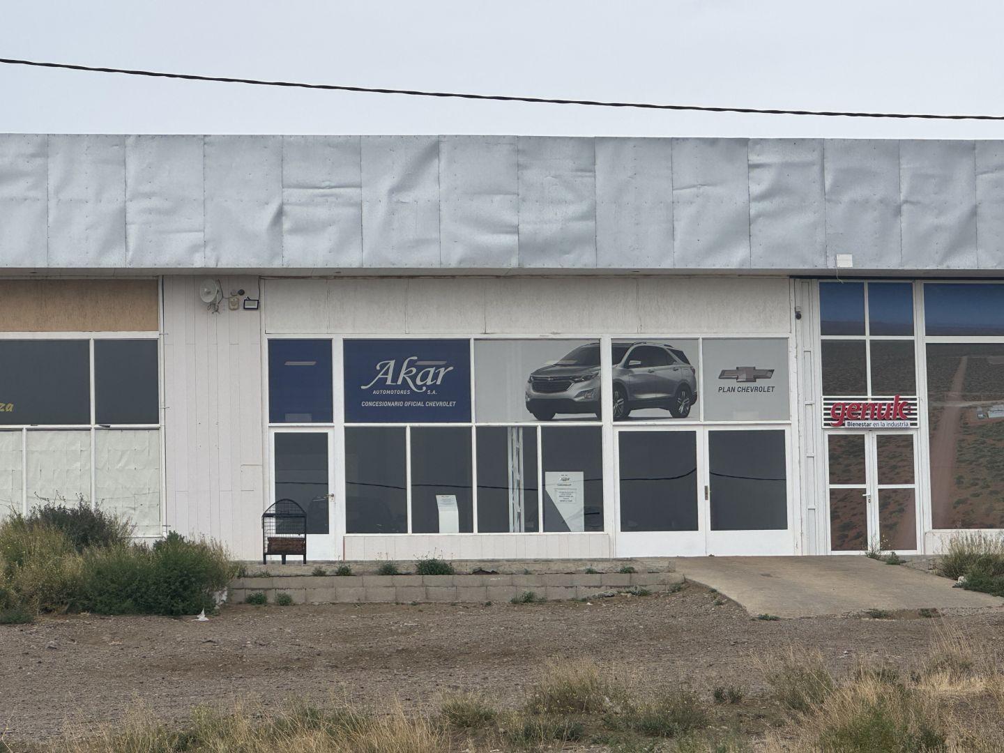 ALQUILER LOCAL 180M2 SOBRE ACCESO R12